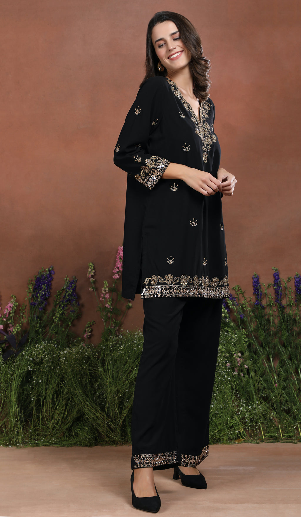 Noir Regal Embroidered Crepe Set