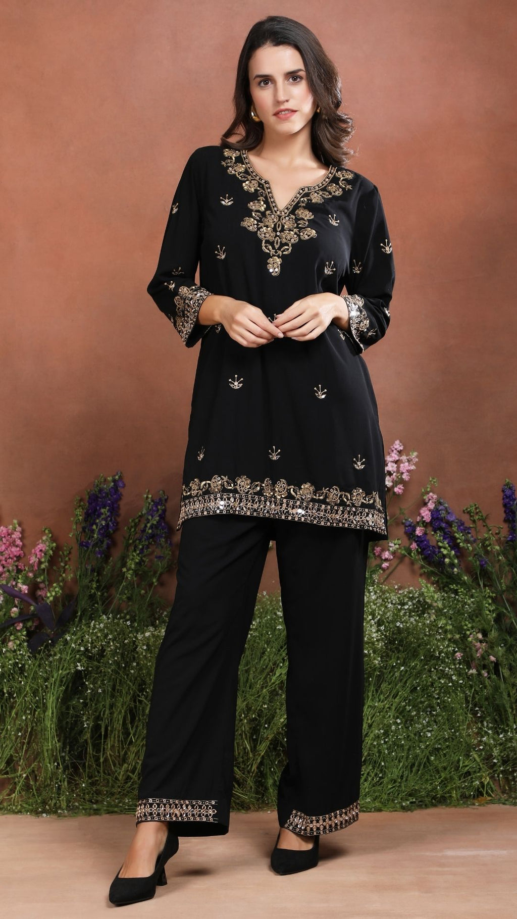 Noir Regal Embroidered Crepe Set